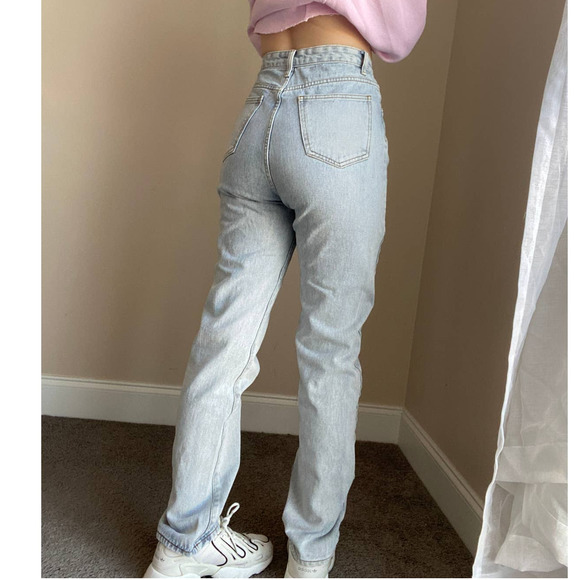 PrettyLittleThing light wash straight jeans, super high rise, size 4 - Picture 4 of 15